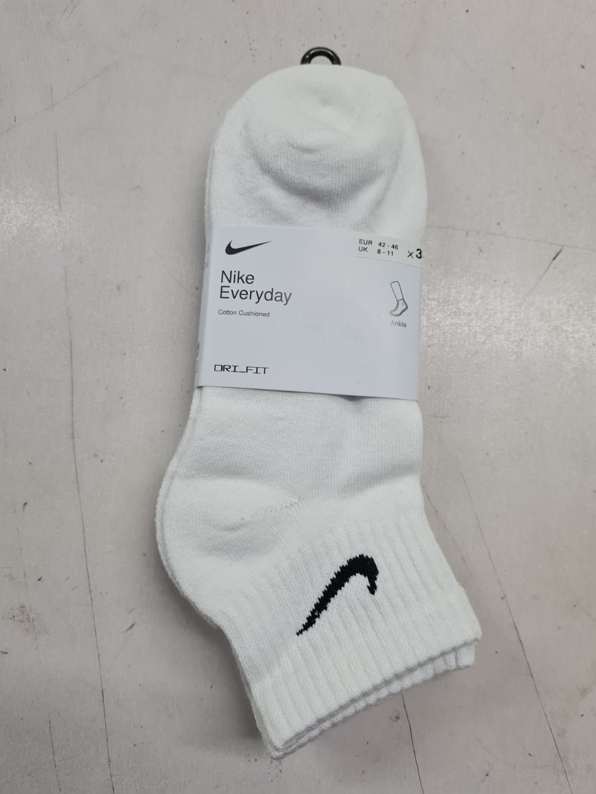 NIKE SHORT LEG/ANKLE WHITE DRIFIT SOCKS